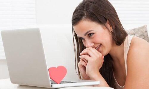 Online Dating Tips for Girls